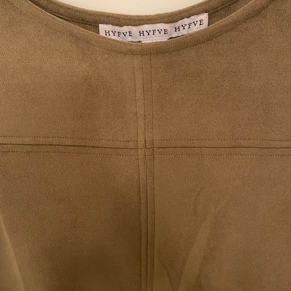 Short sleeve army green dress size Medium. - Picture 3 of 3